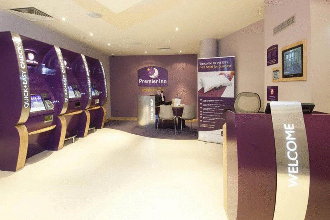 Premier Inn Preston Central エクステリア 写真